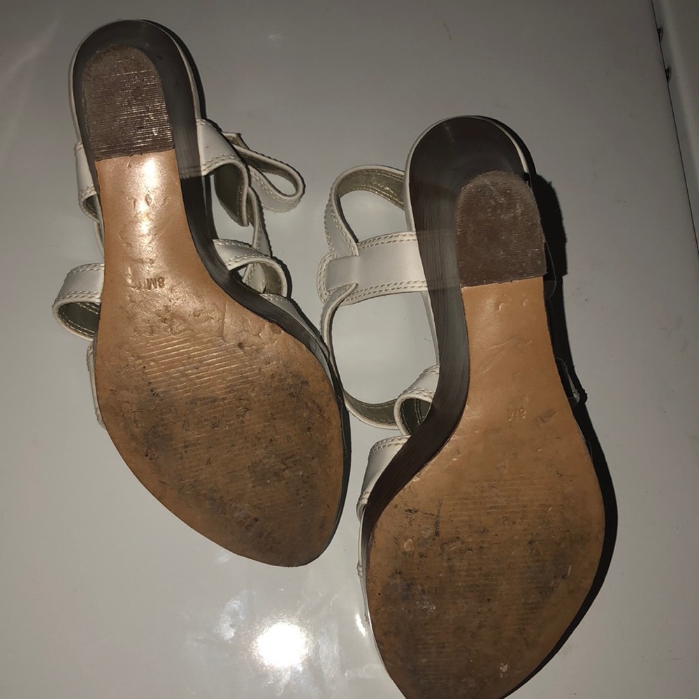 Shoes - Picture 4 of 4
